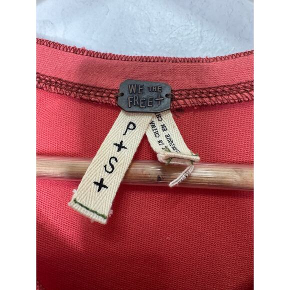 We The Free People Longsleeves button front top Ruffles Hem Raw Pink Femine - Picture 6 of 8